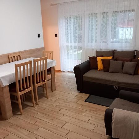 Fausztland Apartments Zamárdi Buitenkant foto