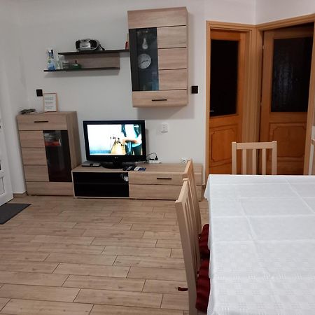 Fausztland Apartments Zamárdi Buitenkant foto